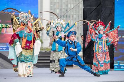 “与新时代同行”2018中国国际摄影艺术节在郑州开幕